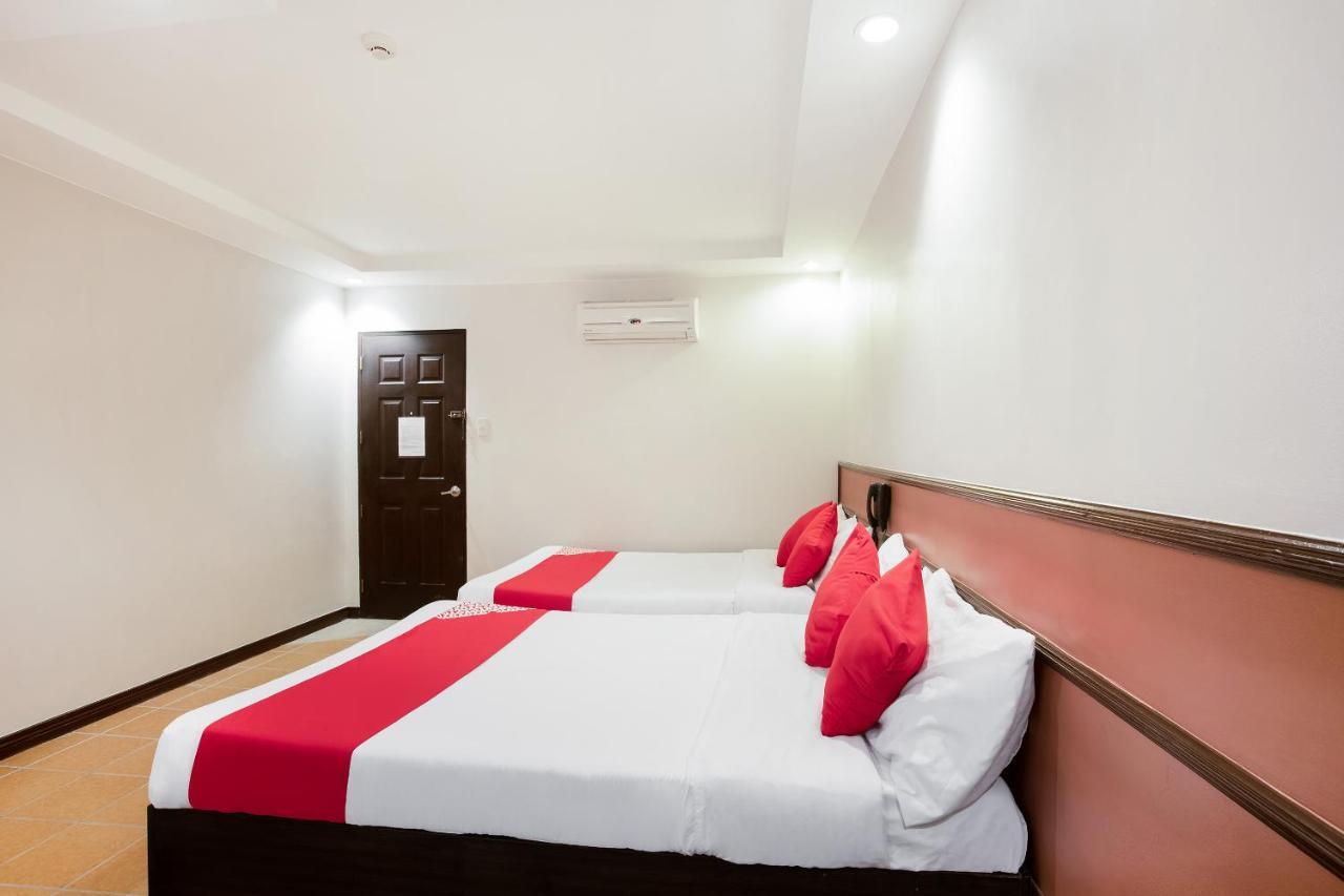 Oyo 394 Tagaytay Haven Hotel - Mendez Tagaytay City Esterno foto